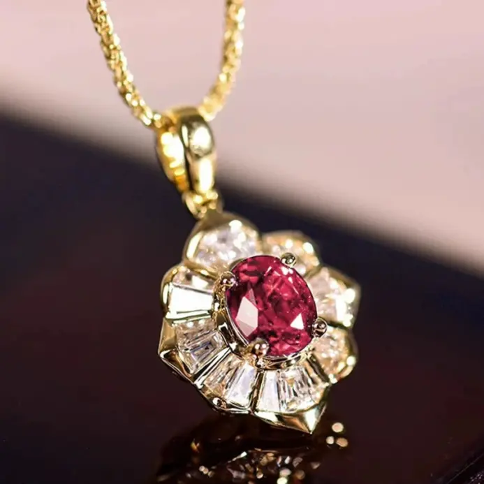 Collar con colgante de flores brillantes de lujo para mujer, accesorios de joyería de moda exquisitos, Europa y Estados Unidos 1