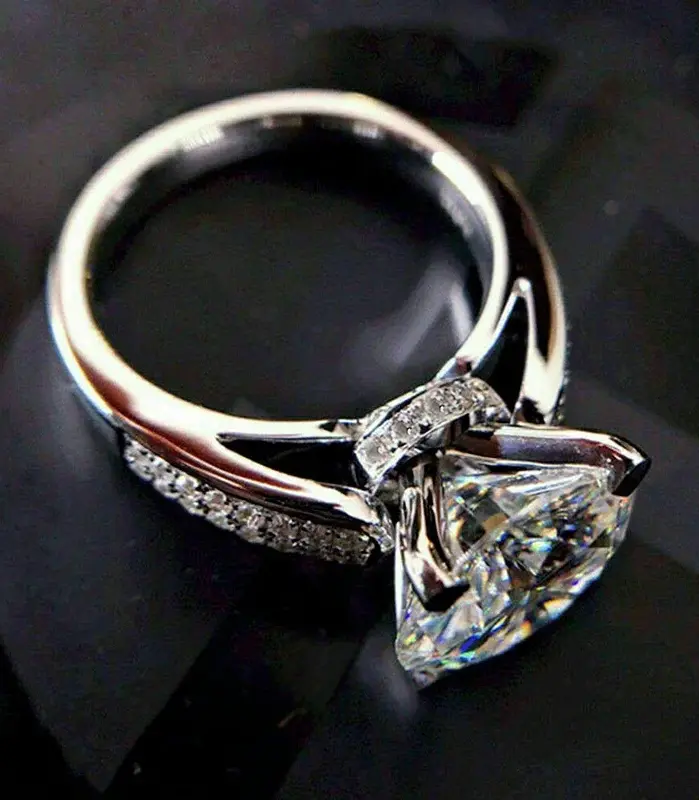 anillo de compromiso de boda clásico para mujer, anillo de propuesta de cristal de circonita cúbica brillante, regalo de aniversario, joyería 1