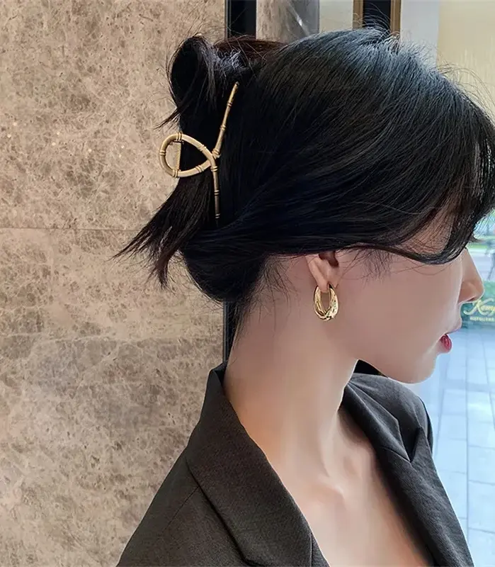 Pendientes de aro de Metal liso de aleación de cobre clásico para mujer, joyería coreana de moda, pendientes de uso diario para niña con temperamento, novedad de 2024 2