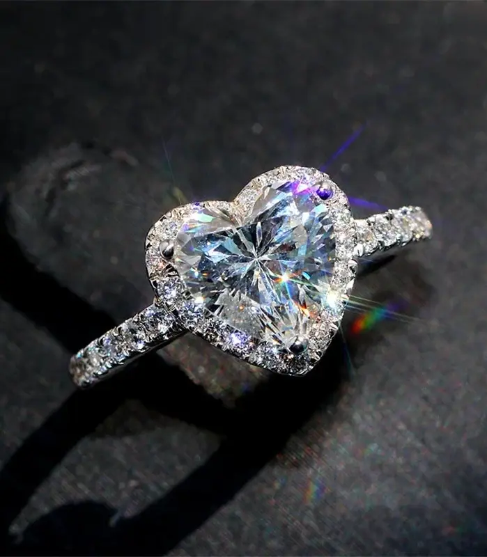 Anillo de corazón de Color plateado de lujo para mujer, exquisita moda de Metal con incrustaciones de piedras de circón blanco, anillo de boda, joyería de compromiso 1
