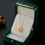 Collar con colgante de cristal con forma de corazón para mujer, cadena de clavícula de acero inoxidable a la moda coreana, joyería de boda Sexy para mujer 5