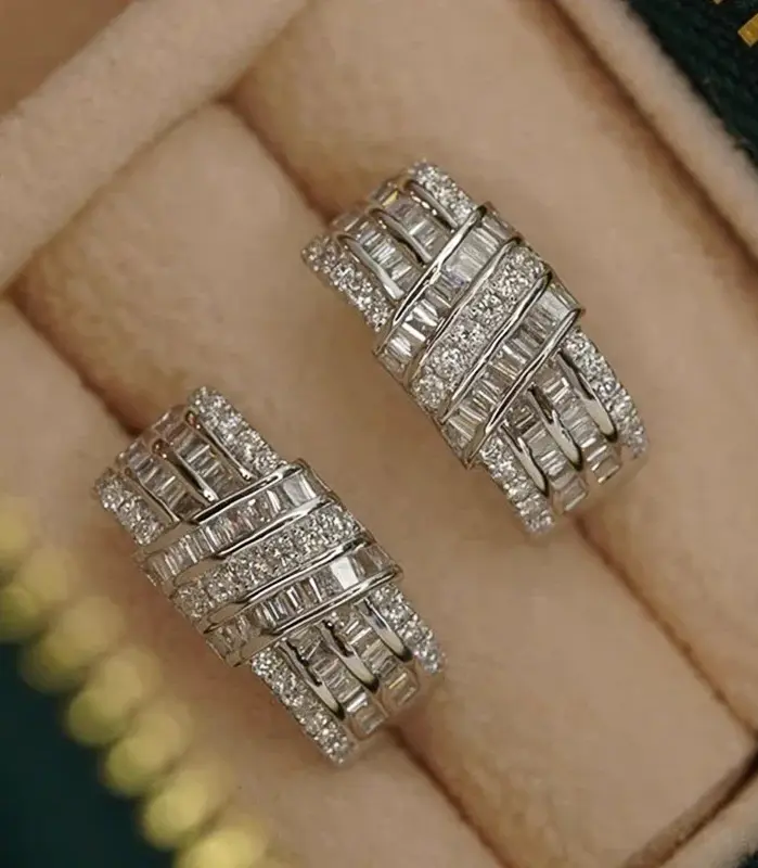pendientes de aro con diseño moderno para mujer, aretes femeninos llamativos de circonia cúbica de lujo, joyería para fiesta y boda 2