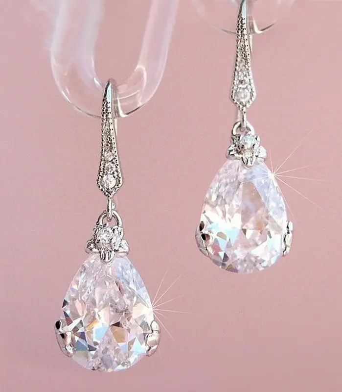 Huitan-pendientes colgantes de circonita de cristal con forma de gota de agua para mujer, diseño Simple y elegante, deslumbrantes CZ, joyería de moda 1