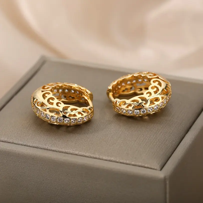 Pendientes de aro de flor hueca de circón para mujer y niña, tejido de acero inoxidable, exquisito pendiente redondo, regalo de joyería de boda 3
