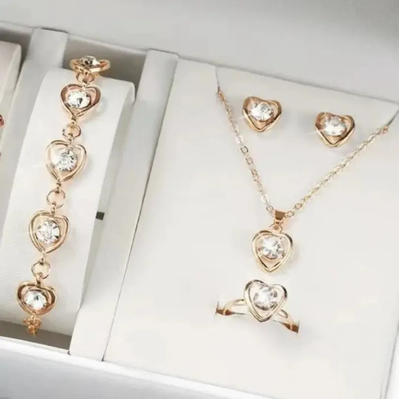 Conjunto de 4 Uds. De collar de cristal con forma de corazón para mujer, pulsera, anillo, pendiente, exquisito conjunto de joyería para fiesta y boda, regalo de vacaciones 2