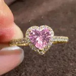 Huitan-anillos estéticos brillantes con diseño de corazón para mujer, accesorios para dedo de circonia cúbica brillante, joyería de compromiso exquisita 9