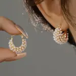 Deslumbantes pendientes de perlas artificiales, diseño de lujo premium, elegancia atemporal para un acento de oreja de moda, es adecuado para uso diario 1