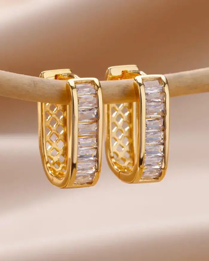 Pendientes de aro cuadrados con circonita brillante para mujer, aretes de acero inoxidable de Color dorado, joyería de Navidad de lujo, aretes de boda 2