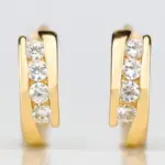 pendientes de aro de Color dorado para mujer, aretes circulares llamativos para uso diario, joyería femenina versátil con temperamento discreto 4