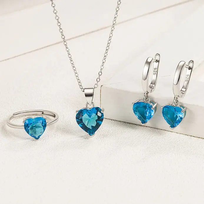 Juegos de joyas para mujer de Plata de Ley 925, anillo de circón con forma de corazón, pendientes, collar, boda, novia, regalos de navidad elegantes 2