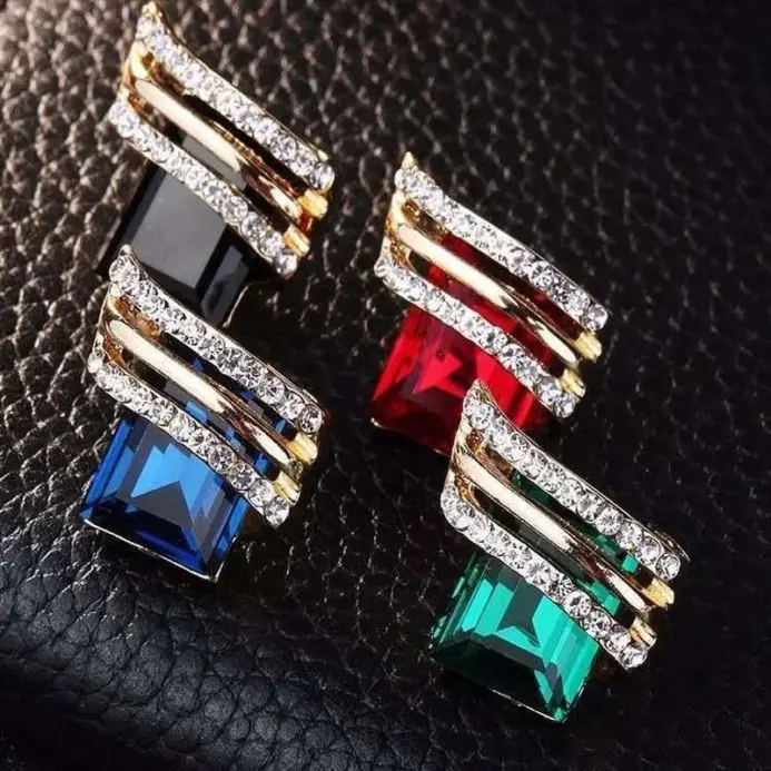 Pendientes de circón chapados en oro a la moda, pendientes de cristal, pendientes de compromiso para mujer, joyería de princesa, regalos de aniversario de cumpleaños 2