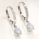 pendientes colgantes de circonia cúbica para mujer, aretes clásicos simples cuadrados/corazón/pera, estilo atemporal, joyería de eternidad de tendencia de boda 9