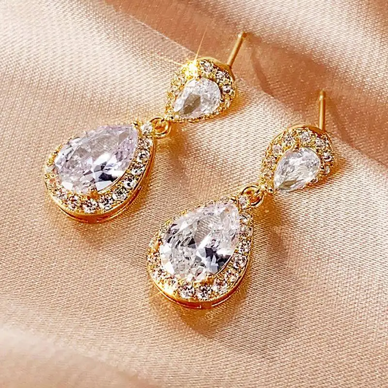 Huitan-pendientes colgantes a la moda para mujer, accesorios para fiesta de boda, estilo 6 colores, circonita cúbica de pera con incrustaciones, joyería elegante y versátil 1 Huitan-pendientes colgantes a la moda para mujer, accesorios para fiesta de boda, estilo 6 colores, circonita cúbica de pera con incrustaciones, joyería elegante y versátil 1