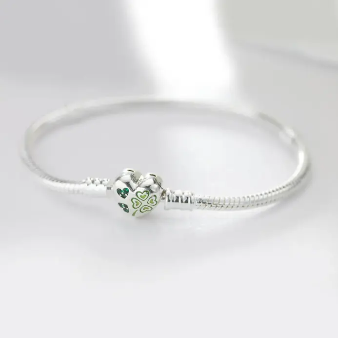 Pulsera de plata de ley 925 con trébol de cuatro hojas, pulsera con hebilla en forma de corazón para mujer, cuentas originales, joyería, regalos de amor 2