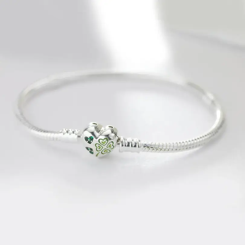 Pulsera de plata de ley 925 con trébol de cuatro hojas, pulsera con hebilla en forma de corazón para mujer, cuentas originales, joyería, regalos de amor 2