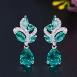 Huitan-pendientes colgantes de circonia cúbica verde para mujer, aretes femeninos de compromiso de boda, accesorios elegantes, regalo elegante 1