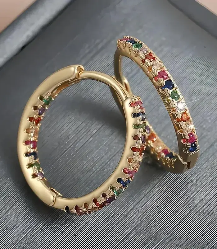 Pendientes dorados de moda para mujer con estilos de circonita de colores aleatorios, serie Ins de moda de lujo de alta gama. 1
