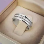 Huitan 2020 nuevo anillo de boda de moda para mujer Micro pavimentado Cubiz Zircon anillos de dedo accesorios de joyería de compromiso femenino 2