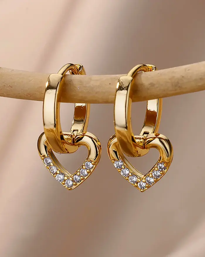 Pendientes de corazón de circón hueco para mujer, pendiente de corazón de Color dorado de acero inoxidable, joyería de pareja de boda de lujo, regalo, envío gratis 1