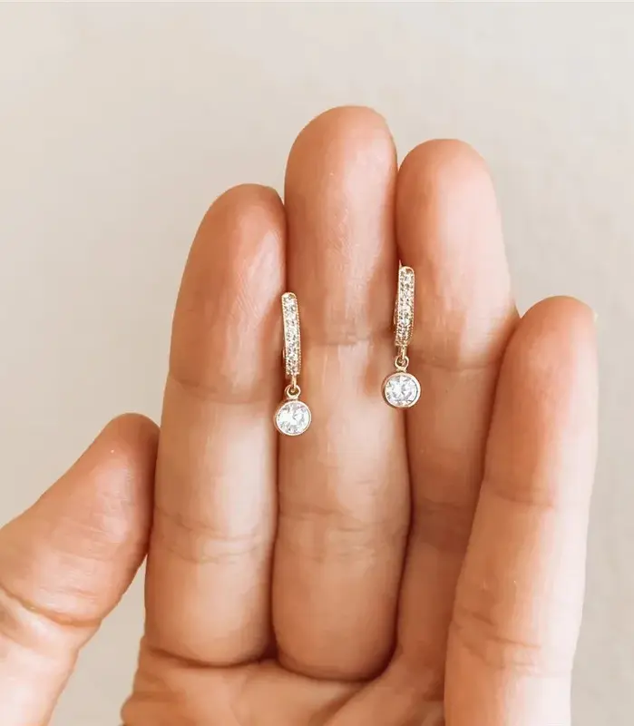 pendientes colgantes de disco simples para mujer, piedra CZ con incrustaciones, accesorios de moda para mujer, joyería versátil para uso diario para niñas 2