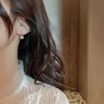 Obega-pendientes cuadrados de piedra de cristal para mujer, Material de cobre chapado en oro, piedra de cristal negro transparente, pendiente de anzuelo, joyería novedosa 5