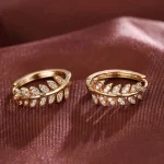 pendientes de aro pequeños con forma de hoja de oliva para mujer, aretes sencillos y elegantes, pavimentados de cristal brillante CZ, exquisitos pendientes para chica, joyería de moda 4