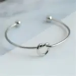 Pulseras de acero inoxidable Vintage para hombre, brazaletes tejidos con textura torcida a la moda para mujer, joyería llamativa, ropa de calle, regalos góticos 4
