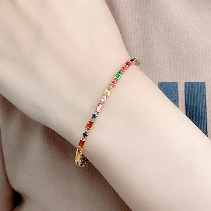 🌈 Pulsera Tennis "Arcoíris Infinito" – Cristales AAA y Oro 18K 1