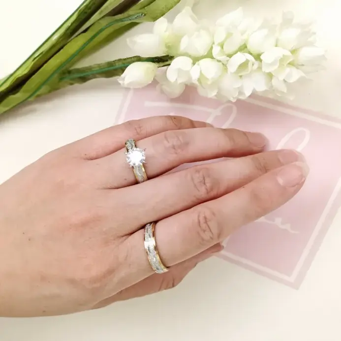 Anillos de compromiso para parejas de amantes de 4mm para mujeres y hombres, anillo de acero inoxidable con circón, joyería de estilo coreano para boda WC033 2