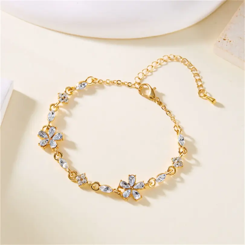🌺 Pulsera "Jardín de Fuego" – Flores de Cristal Rojo y Oro de 18Kde boda de lujo 4