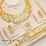 4 piezas, conjunto de joyería de circón blanco de lujo, collar, pendiente, pulsera, anillo chapado en oro, galvanoplastia, banquete de Dubái para mujer 2