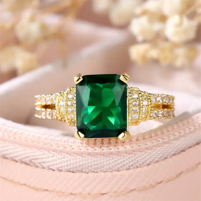 Anillos de compromiso de piedra cuadrada de cristal verde para mujer, joyería de boda de Color oro amarillo, piedra natal de mayo, regalos para el día de la madre 2