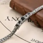 💎 Collar "Black Diamond Geometry" – Estilo Vanguardista Hecho a Mano 4