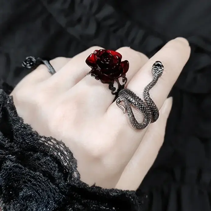 Anillos De Rosa Roja gótica Punk para mujer, anillos huecos ajustables para mujer, bruja pagana, Vintage, regalo de Halloween para niña genial, regalo de joyería de fiesta 1