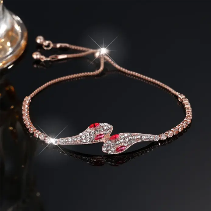🐍 Brazalete "Serpiente Mística" – Oro Rosa y Circonias Esmeralda 2