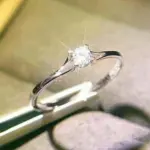 Huitan-anillos de boda minimalistas para mujer, con circonita cúbica de 4MM, accesorio Simple y elegante para dedo femenino, bandas de compromiso, joyería 2