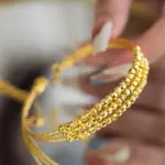 9999 Tienda de oro real de 24 quilates Pulsera de mujer del mismo estilo con tres círculos brillantes ajustable AU750 Regalo de cumpleaños Luxu de moda 4