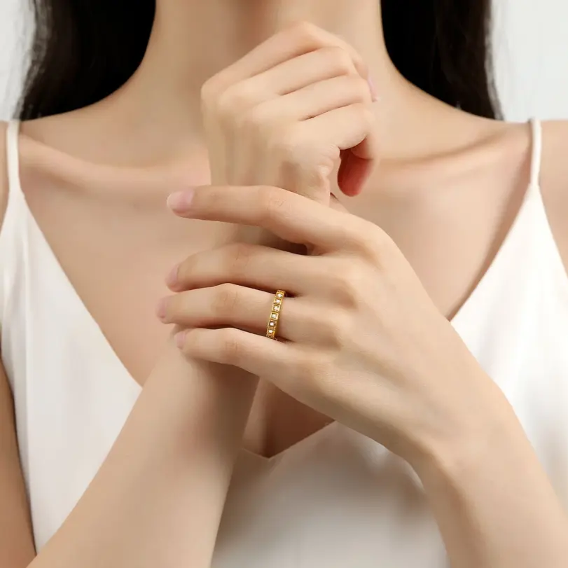 Anillo hueco de moissanita redondo completo de moda oro Real de 18 quilates AU750 uso diario fiesta joyería del Día de San Valentín regalos para hombres/mujeres 6