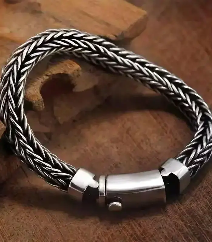 🦾 Pulsera "Iron Keel Dominant" – Tejido de Quilla Retro 2