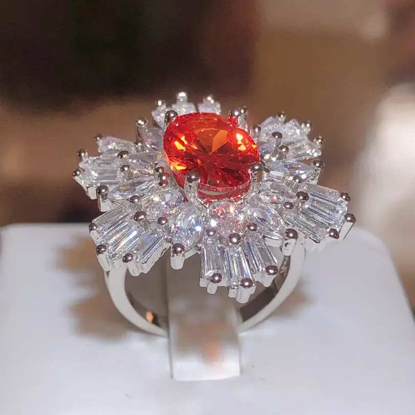 Anillo de compromiso de lujo para mujer, anillo de circón de diamante completo, anillo de circonita roja brillante, joyería de fiesta de moda, anillo ajustable incoloro 3
