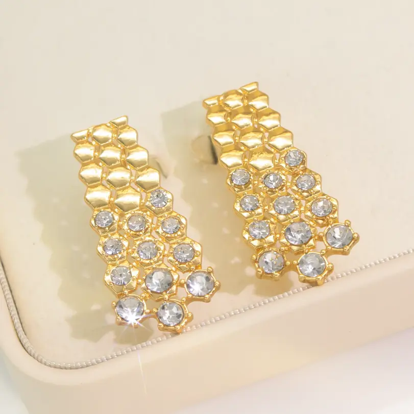 4 piezas, conjunto de joyería de circón blanco de lujo, collar, pendiente, pulsera, anillo chapado en oro, galvanoplastia, banquete de Dubái para mujer 3