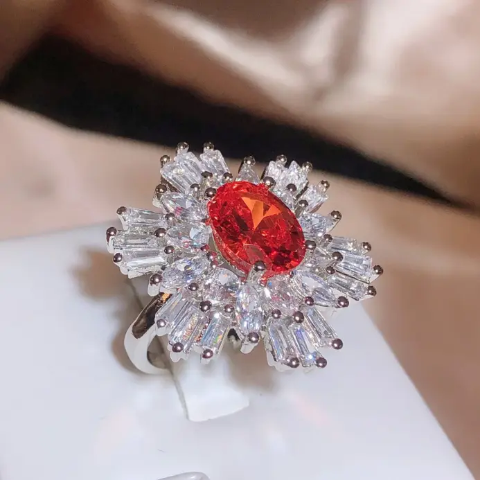 Anillo de compromiso de lujo para mujer, anillo de circón de diamante completo, anillo de circonita roja brillante, joyería de fiesta de moda, anillo ajustable incoloro 1