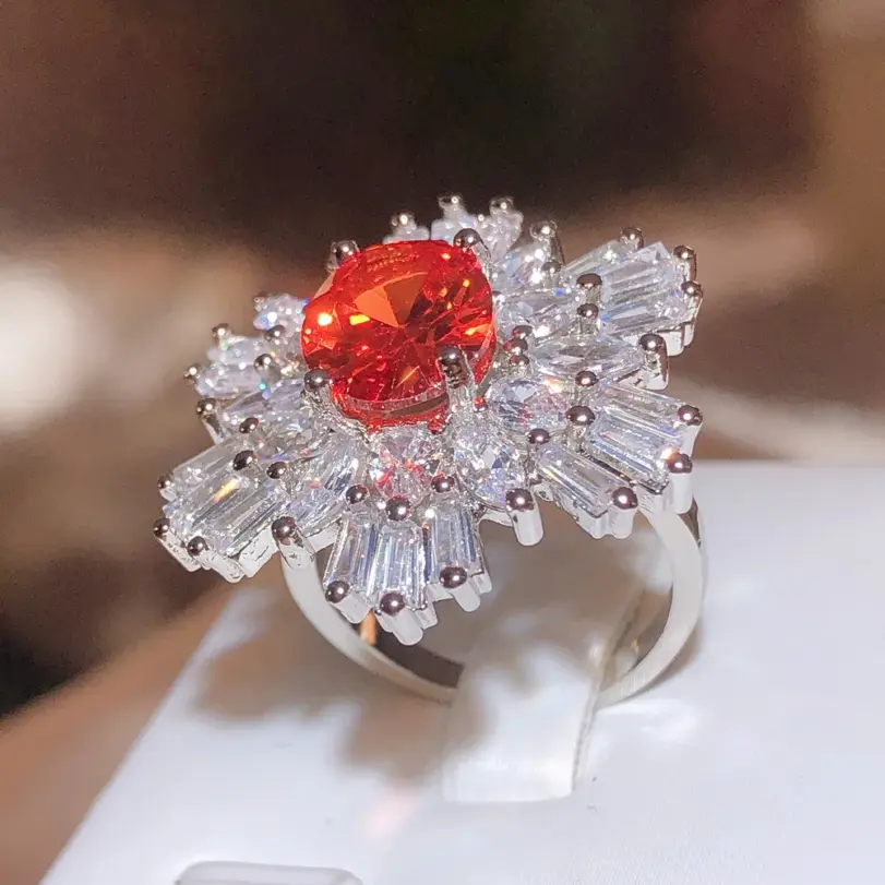 Anillo de compromiso de lujo para mujer, anillo de circón de diamante completo, anillo de circonita roja brillante, joyería de fiesta de moda, anillo ajustable incoloro 5