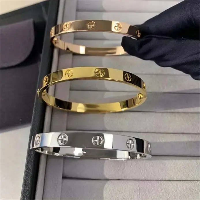 2026 nuevo diseño Color dorado circón y tuerca cruzada pulsera de uñas oro y brazalete para mujer tornillo de acero inoxidable joyería de marca 2