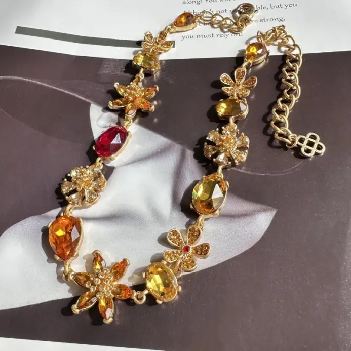 Moda europea americana, collar de circonita de cristal colorido con forma de lágrima brillante de lujo, cadena de clavícula para fiesta y boda 2