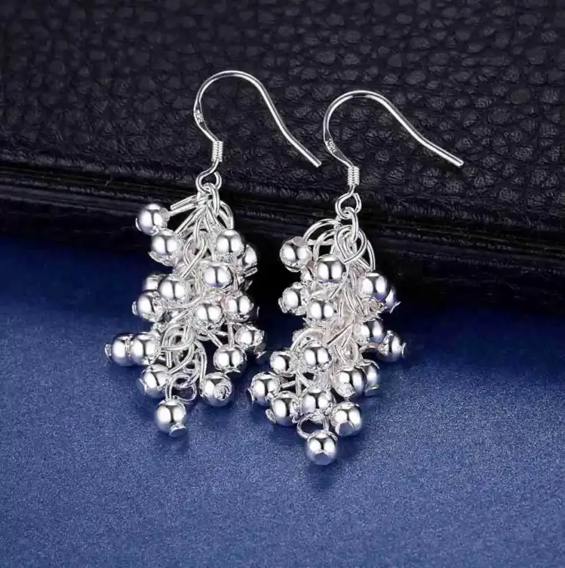 Pendientes colgantes con cuentas de uva creativas de color plateado para mujer, regalos finos de fiesta a la moda, joyería noble elegante 2