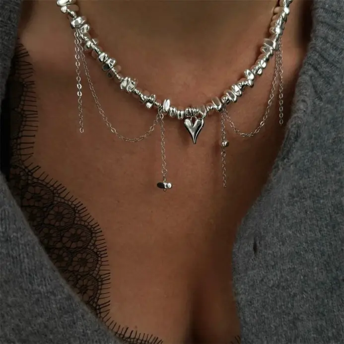 Collar de cadena de cuentas geométricas de Color plateado Vintage a la moda para mujer, joyería con colgante de corazón y borla bohemia 1