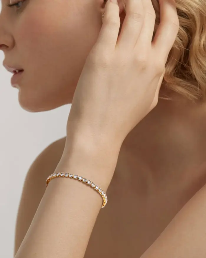 💍 Pulsera Tennis "Glow Esencial" – Circonia 4mm y Oro Hipoalergénico 2