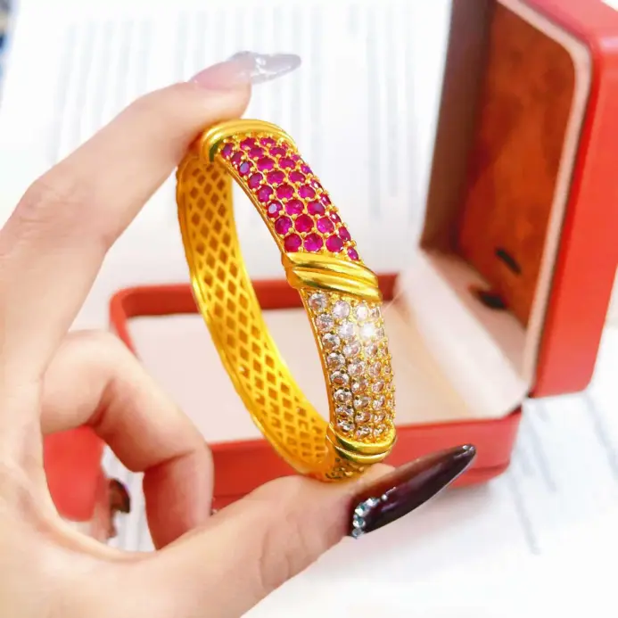 Exquisita Pulsera de Hebilla con Diamantes de Imitación y Diseño de Caleidoscopio, para Mujer, Oro 24K AU999, Detalles Finos 1