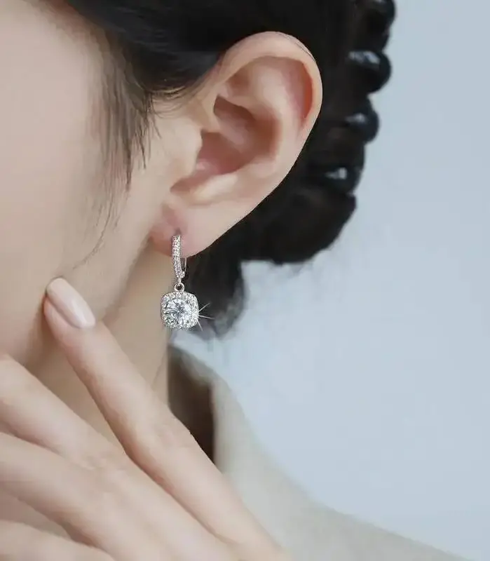 Pendientes Cuadrados Clásicos de Plata S925, Artesanía Delicada, Certificación GRA, Joyería Minimalista para Mujer, Boda, Compromiso 2
